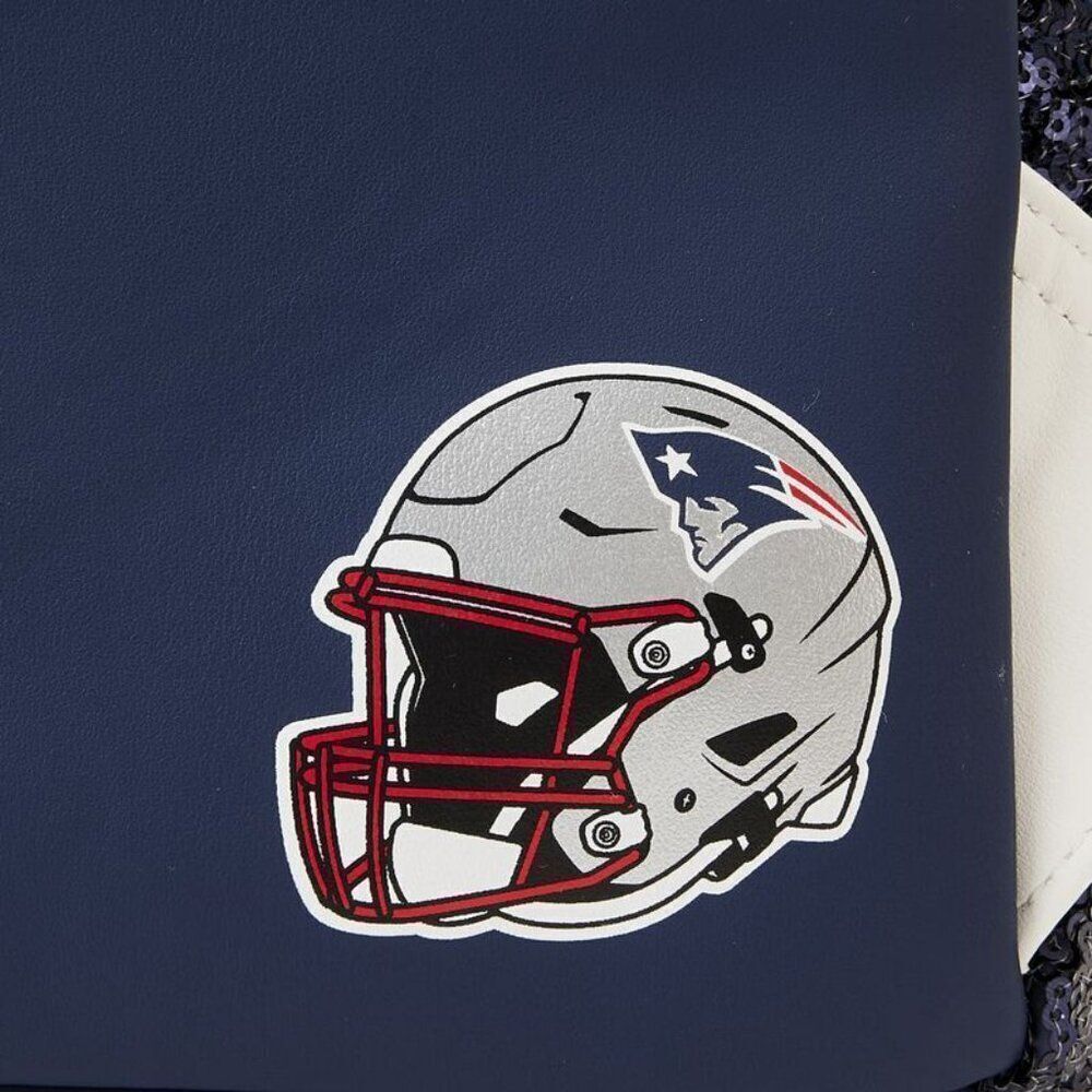 LOUNGEFLY NFL NEW ENGLAND PATRIOTS SEQUIN MINI BACKPACK NWT - Picture 4 of 6